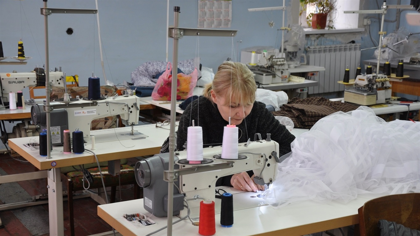 В Украинске все молятся на госшахту, а семья Ниманихиных создала украинский бренд женской одежды
