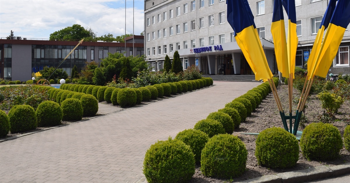 "Базова кухня", допомога військовим та пільговий проїзд: сесія міськради