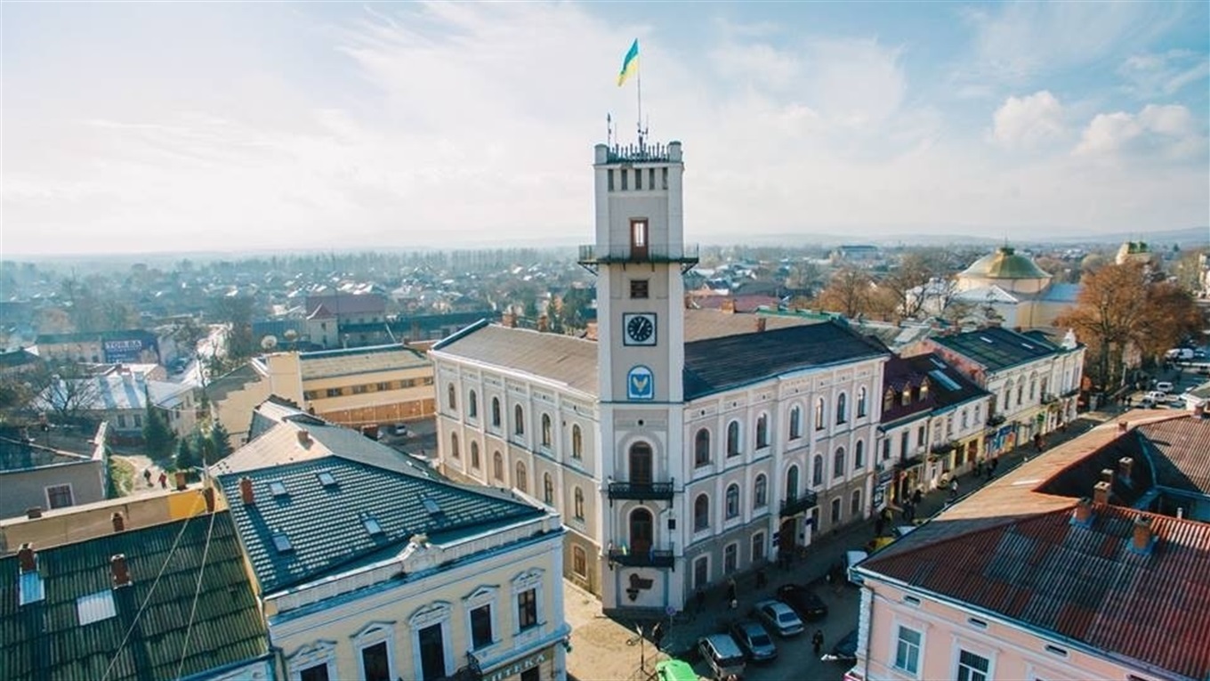 14 місць в Коломиї, які варто відвідати біляївцям. Де поїсти, зупинитися, куди піти: знають місцеві