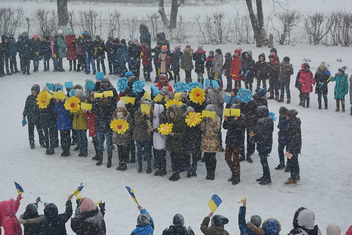 Гродівські школярі у День Соборності провели флешмоб