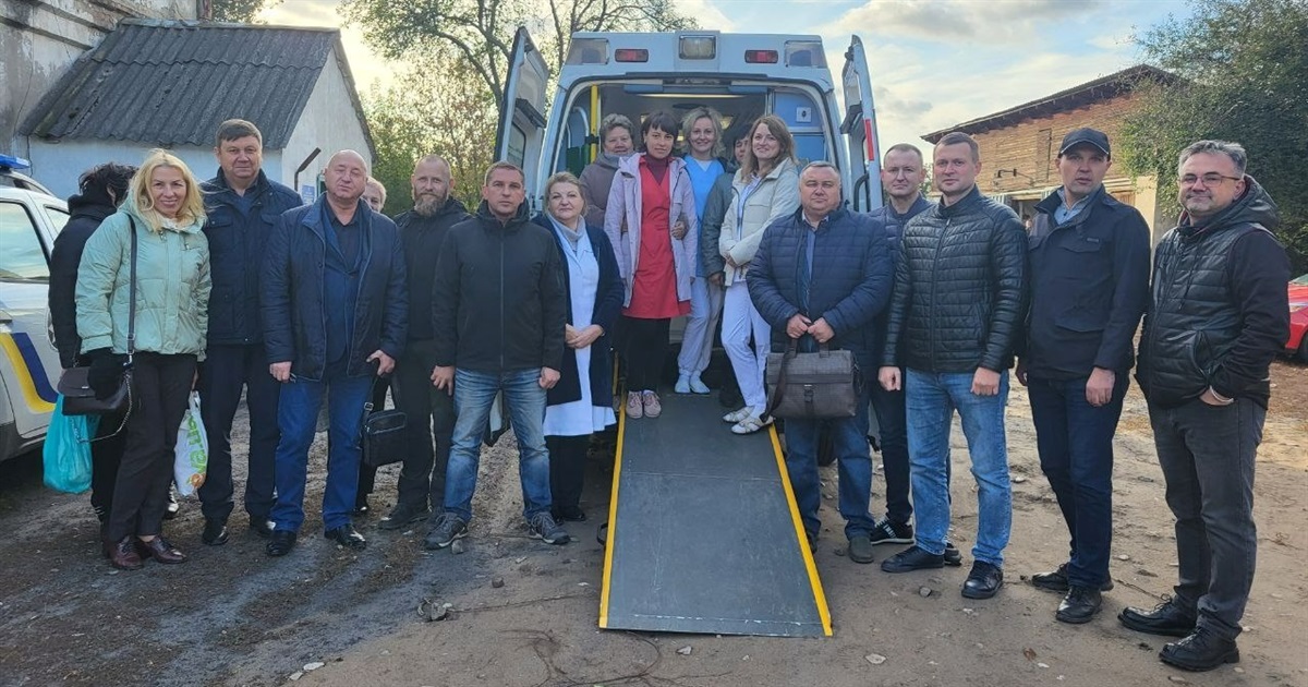 Ворожбянська амбулаторія отримала автомобіль швидкої допомоги