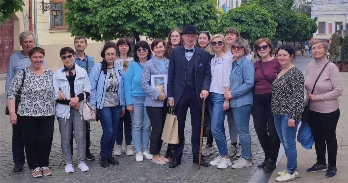 Ви можете стати амбасадором свого міста. Маріупольський проєкт "2:40 Паралелі" навчить як