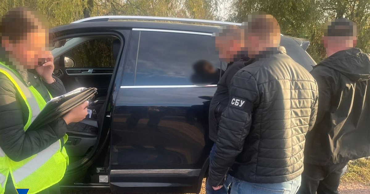 На Житомирщині затримали депутата, який вимагав гроші за закриття справи про розкрадання