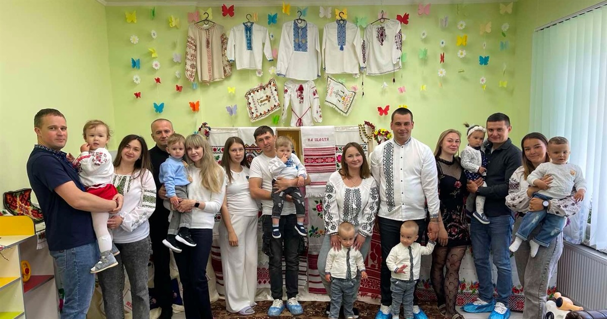 День вишиванки у регіональному центрі раннього розвитку дитини: єдність, традиції та тепло сердець
