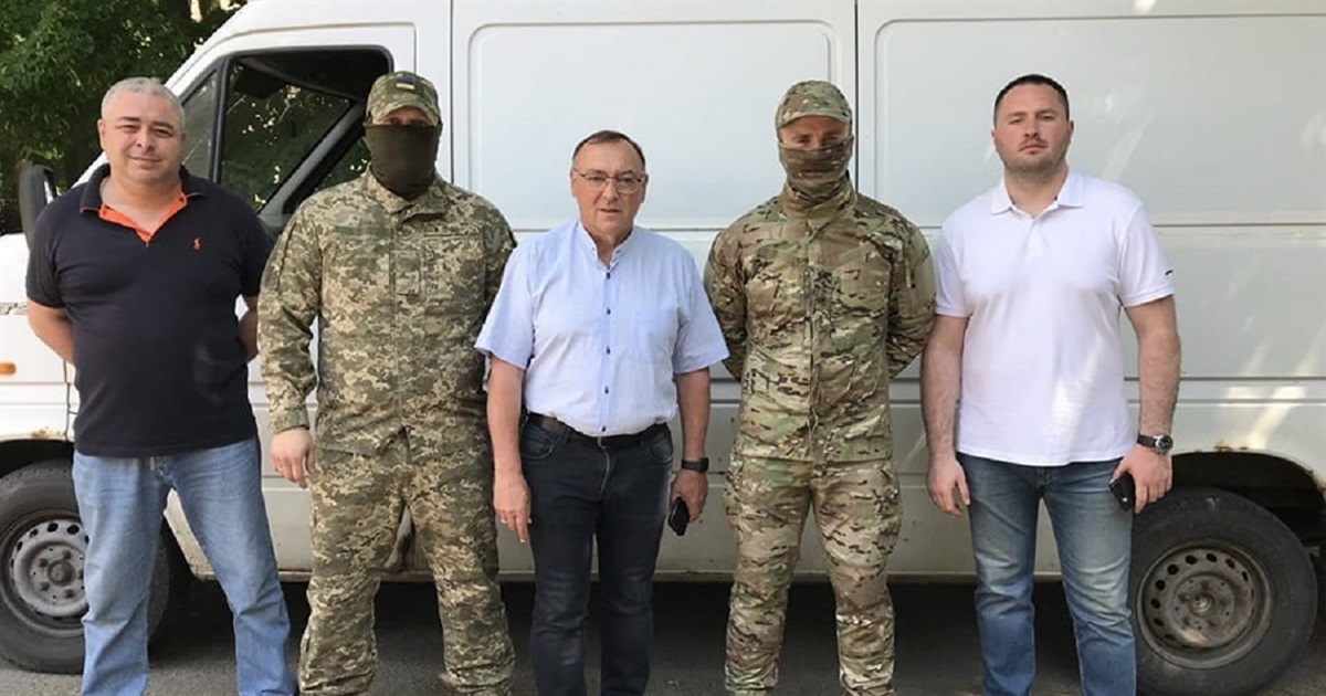 Благодійний фонд Миколи Філонова і ГО «Ми-Вінничани» придбали для наших спецназівців спортмайданчика