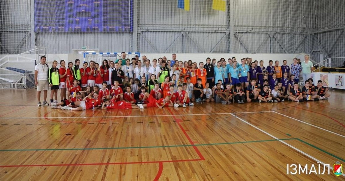 Напередодні Дня Незалежності в Ізмаїлі провели змагання з волейболу, гандболу та пляжної боротьби