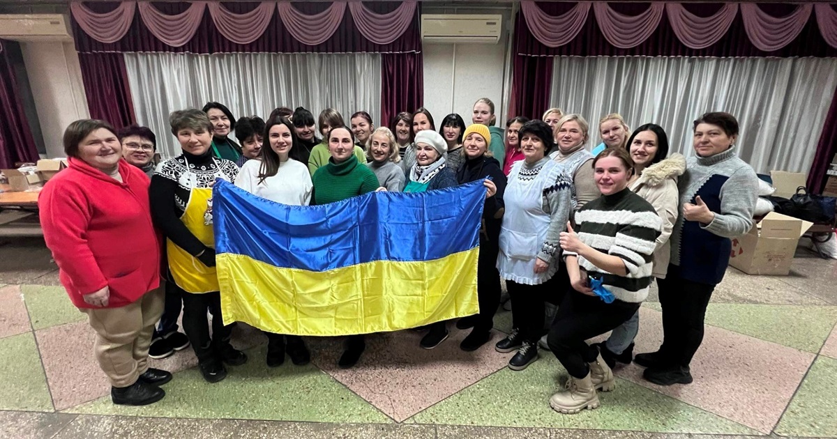 Новорічні вітання і гостинці передали бійцям ЗСУ волонтери Переяславщини