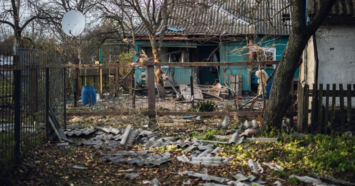 В результаті обстрілу Ворожби загинула жінка, пошкоджені житлові будинки та інші об’єкти
