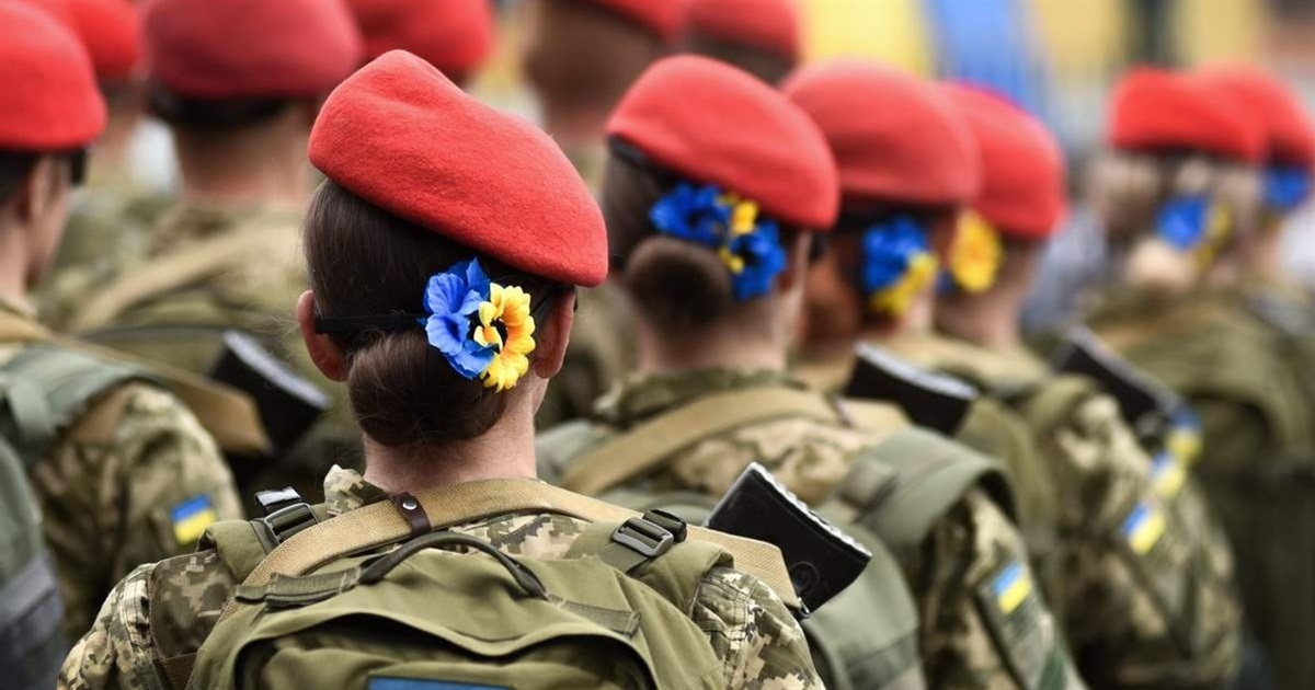 Що треба знати южненкам: жінки деяких професій відтепер повинні стати на військовий облік