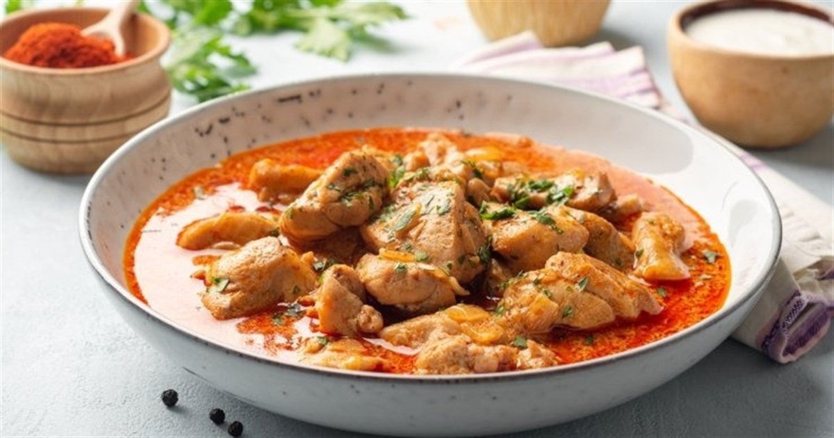 Рецепт дня: паприкаш з курки