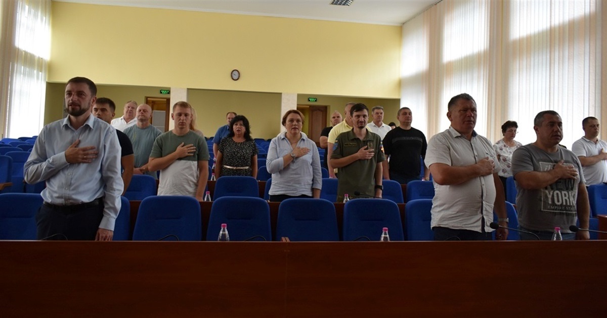 Навіщо у Звягелі збирали позачергову сесію: які рішення ухвалили