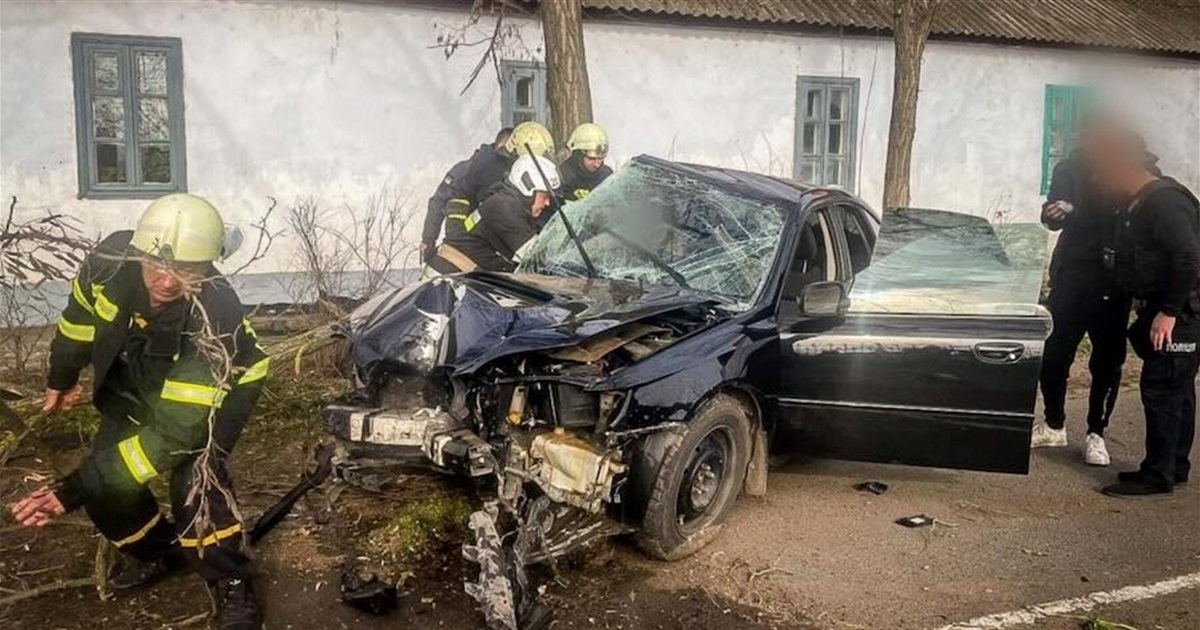 ДТП в Ізмаїлі: рятувальники деблокували жінку з автомобіля