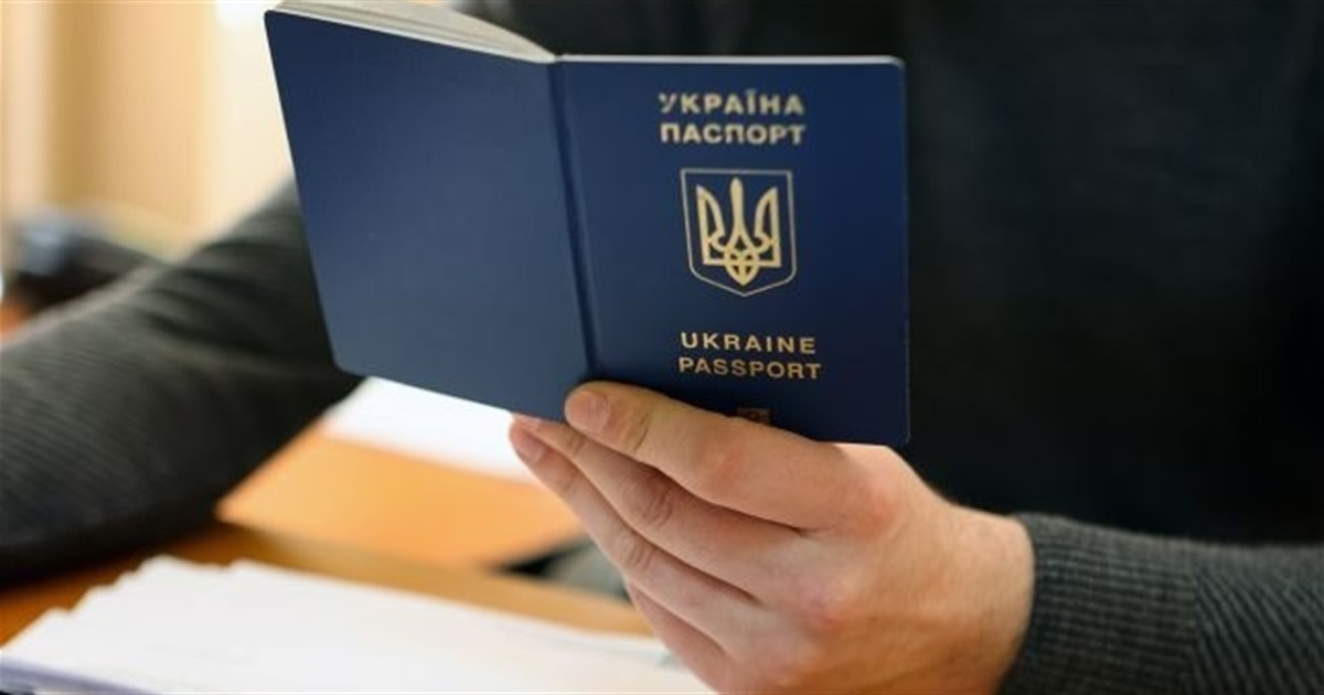 В Україні спростили процедуру отримання паспортів для жителів окупованих територій. Що варто знати