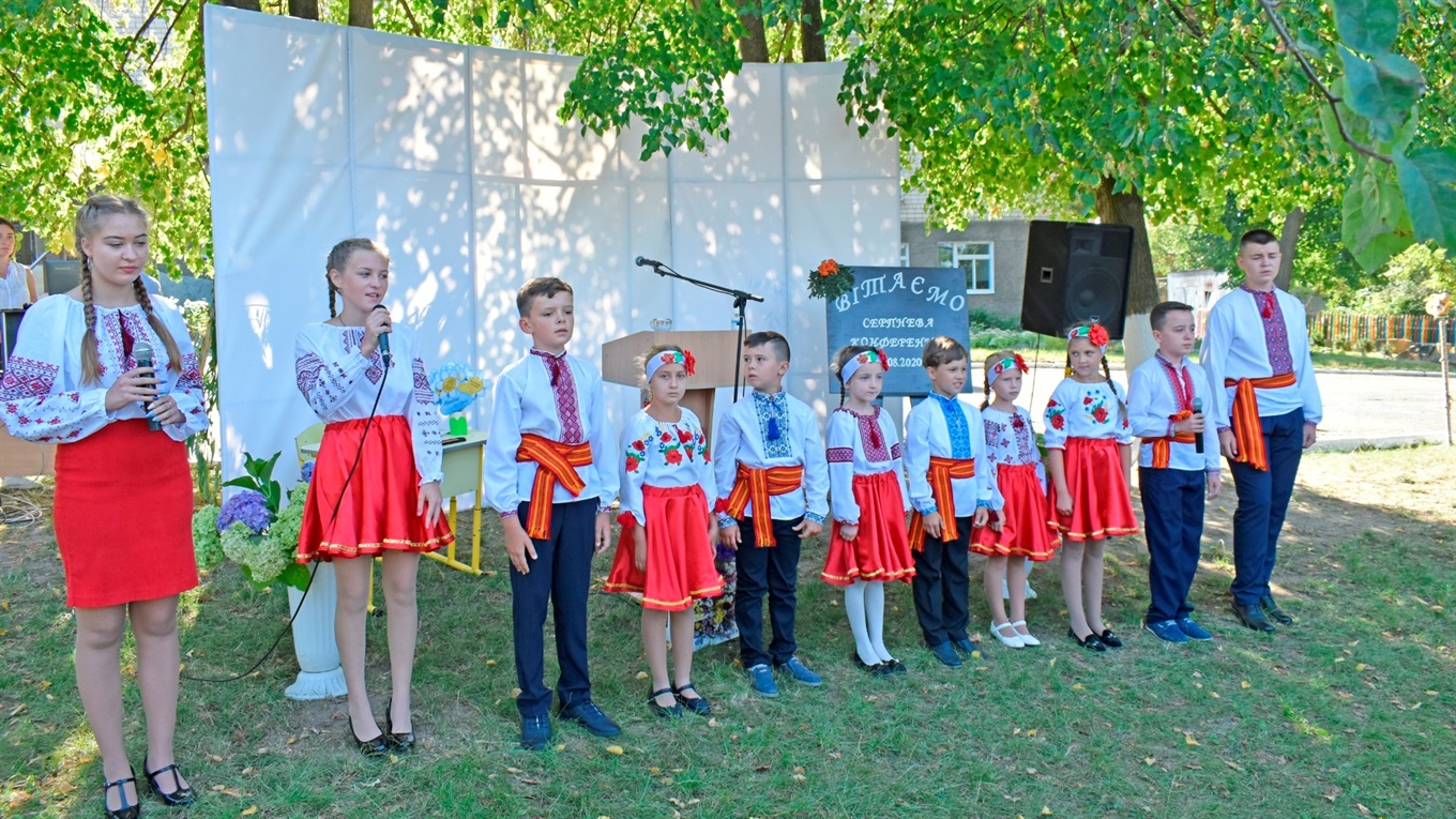 Про досягнення, перемоги і нові цілі: конференція освітян Жмеринського району