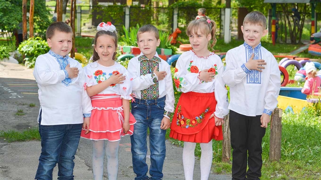 Жителі Кагарличчини вітають земляків із Днем Незалежності виконанням Гімну України
