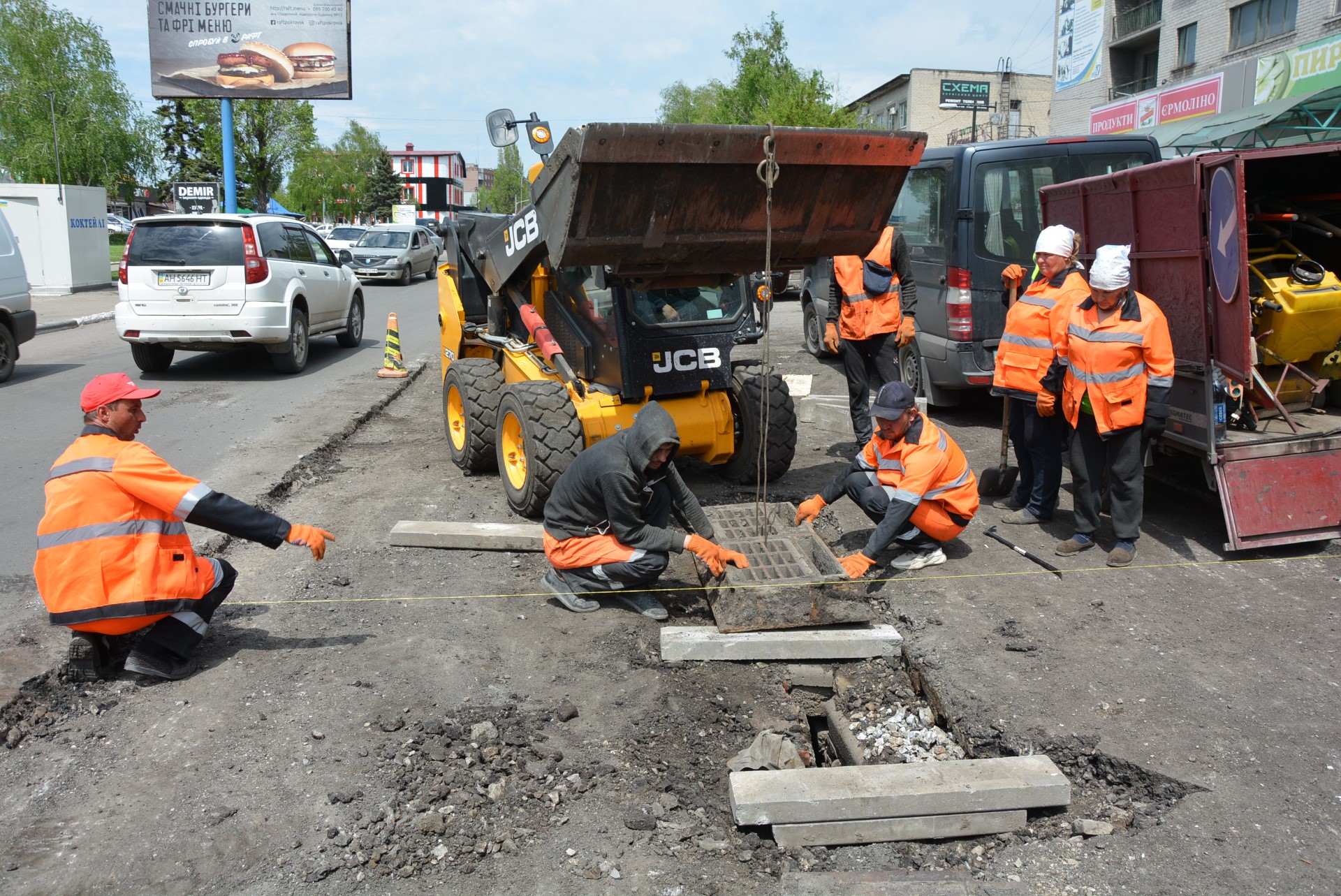 У Покровську стартував ямковий ремонт доріг