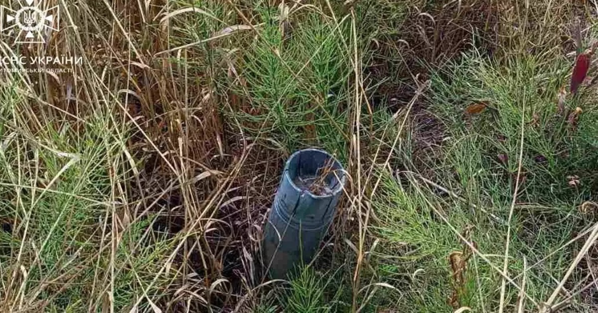 На полі місцевий агроном виявив авіаційну некеровану ракету — її знешкодили піротехніки