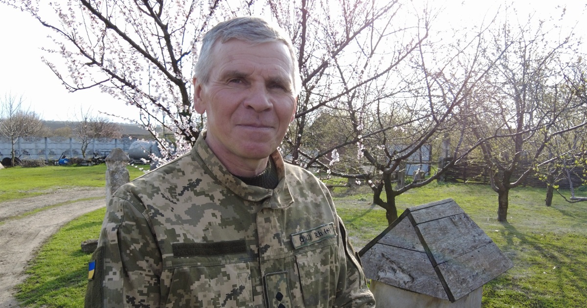 Андрій Батицький колекціонує каміння. Після війни запустить туристичні маршрути степами Донеччини