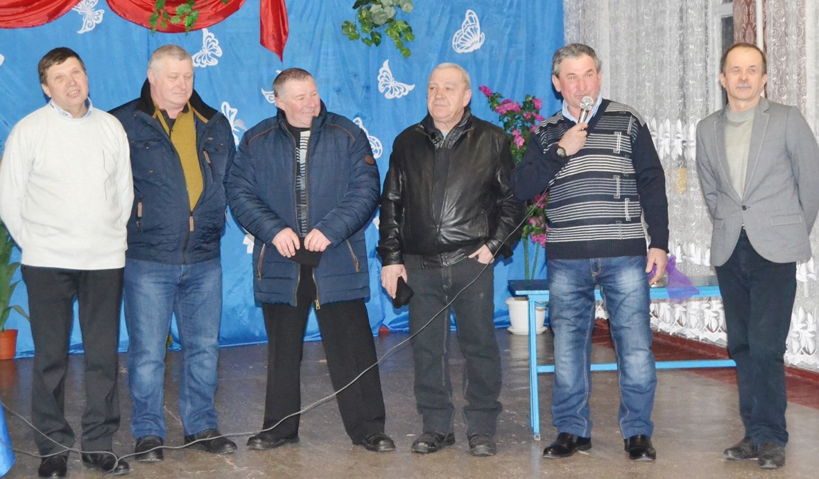 Випускники Срібненської школи зібрались на вечір-зустріч