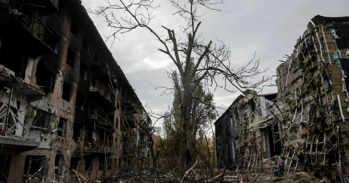 Майже 20 дронів за дві хвилини. У ДШВ показали кадри масованої атаки у Покровську — відео
