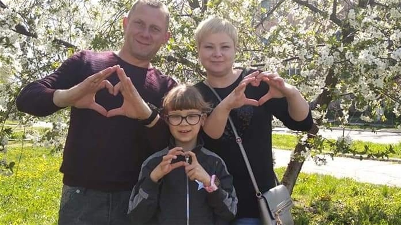 Маленькой попаснянке нужна срочная помощь