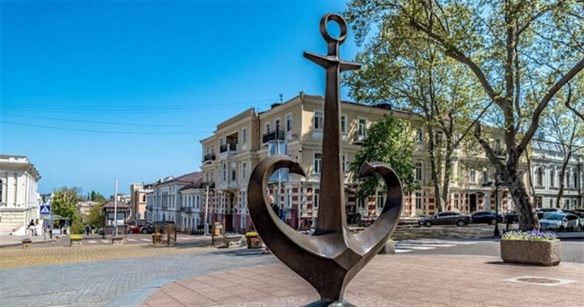В Одесі планують поставити ще 8 якорів-сердець у містах-побратимах