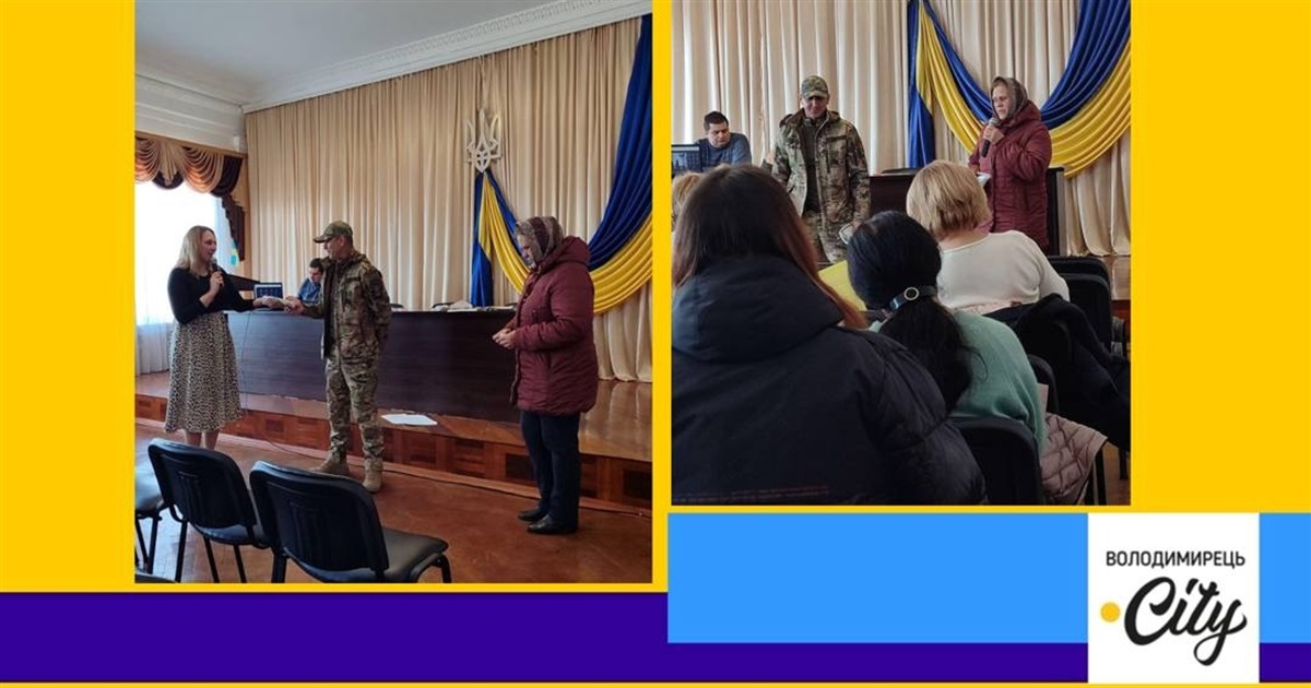 Освітяни Зарічненської громади зібрали кошти та передали на авто для ЗСУ
