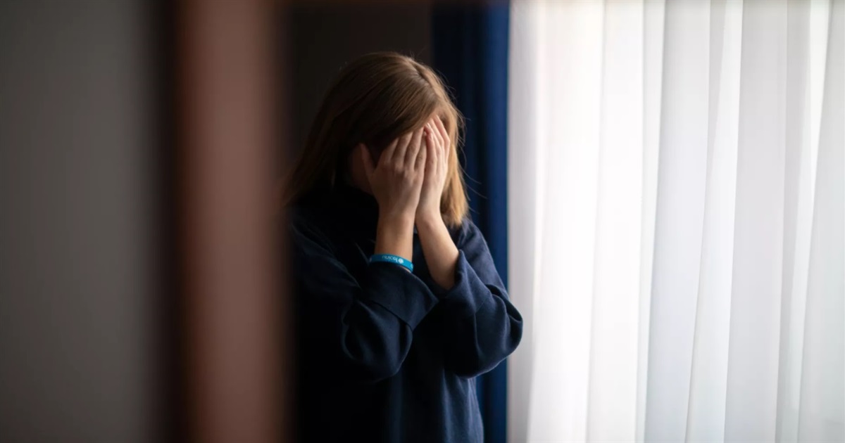 На Звягельщині чоловік принижував та залякував співмешканку – йому повідомили про підозру