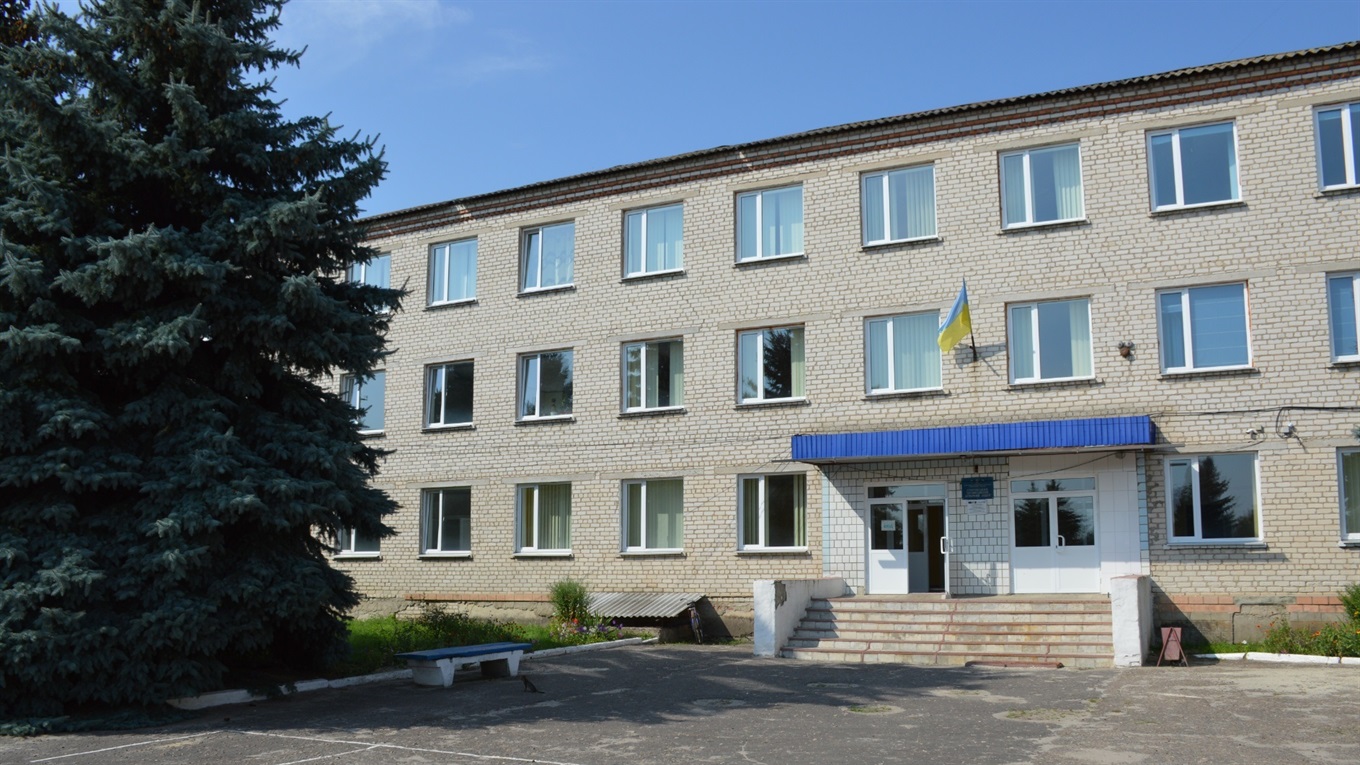 Як сьогодні виживає Сватівське професійно-технічне училище і яких спеціалістів воно випускає