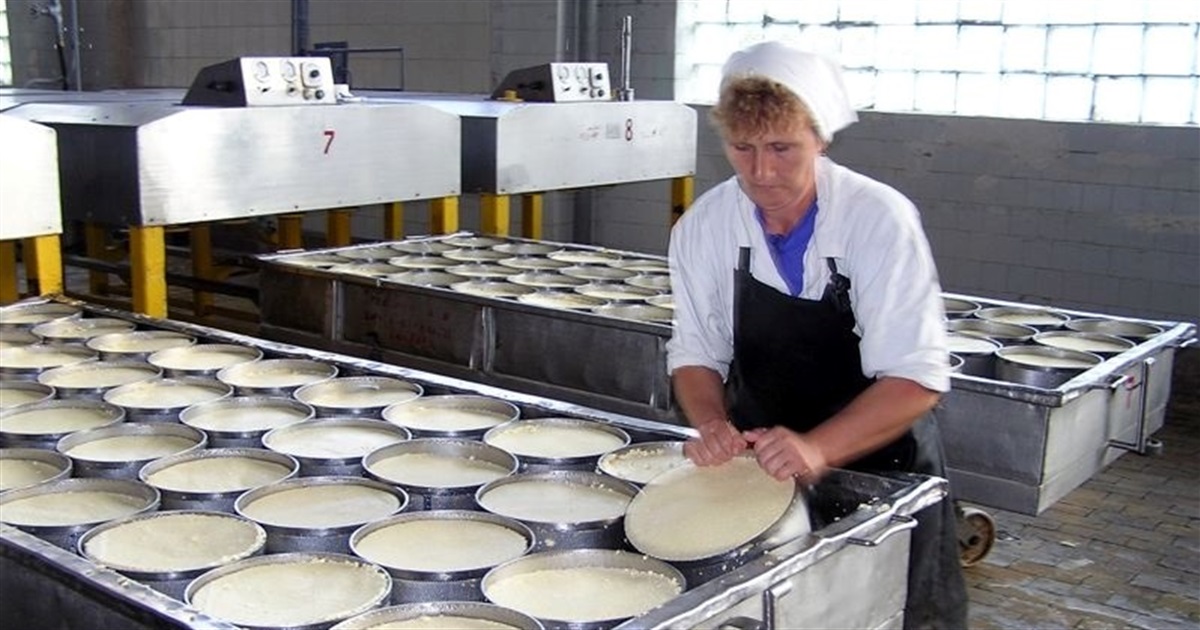 Сир, масло, знежирене молоко та інша молочна продукція: історія міського сиркомбінату