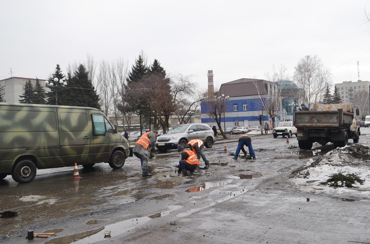 Дороги Покровська: стан незадовільний