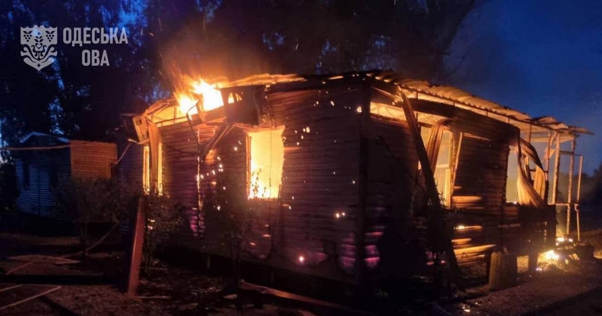 Цієї ночі шахеди вдарили по Вилковому: місто без світла, є постраждалі
