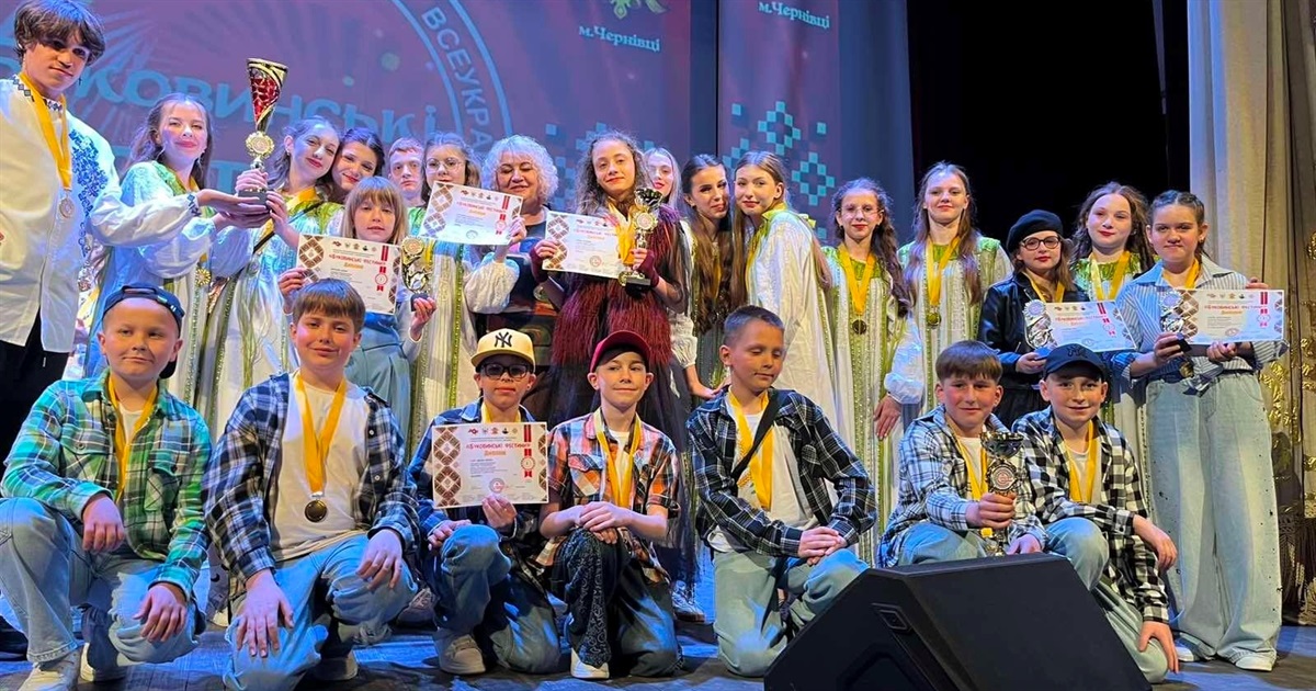 Театр пісні "Криниченька" привіз з «Буковинських фестин» три гран-прі та низку призових місць