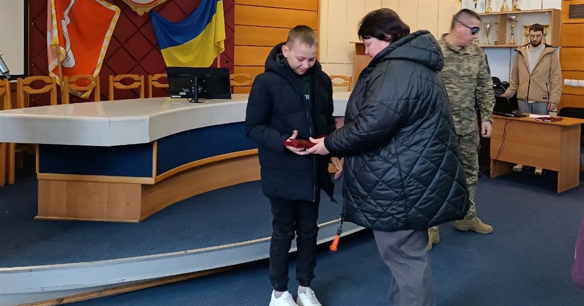 До роковин звільнення Київщини у Переяславі вручили посмертні нагороди рідним трьох полеглих Героїв