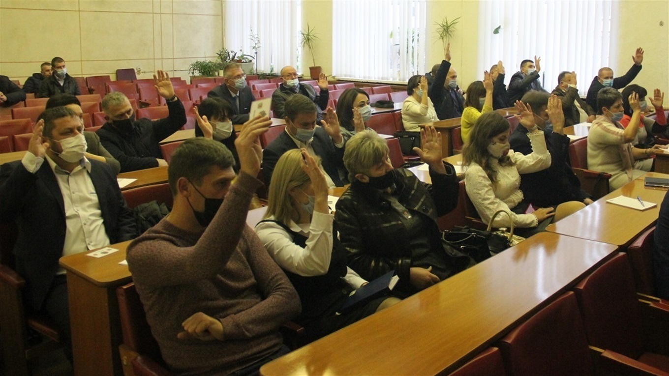 Відбулася перша сесія новообраної Калинівської міської ради: що ухвалили