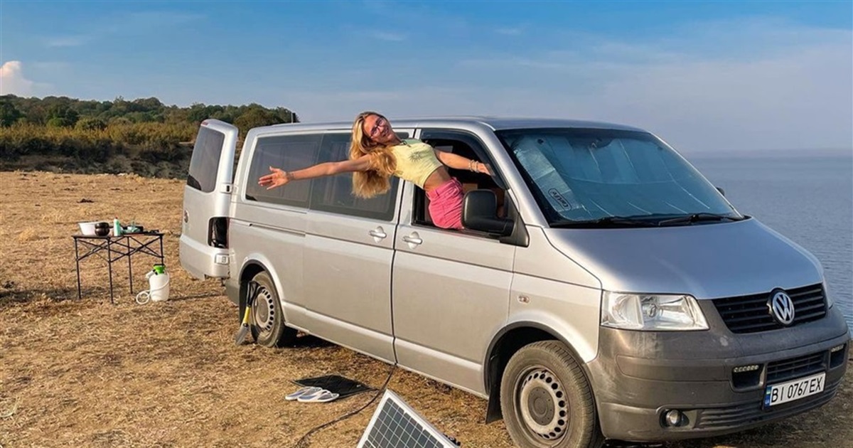 Юлия Шилова из Краматорска колесит по миру в автодоме. Вместе с парнем они вложили в это $13000