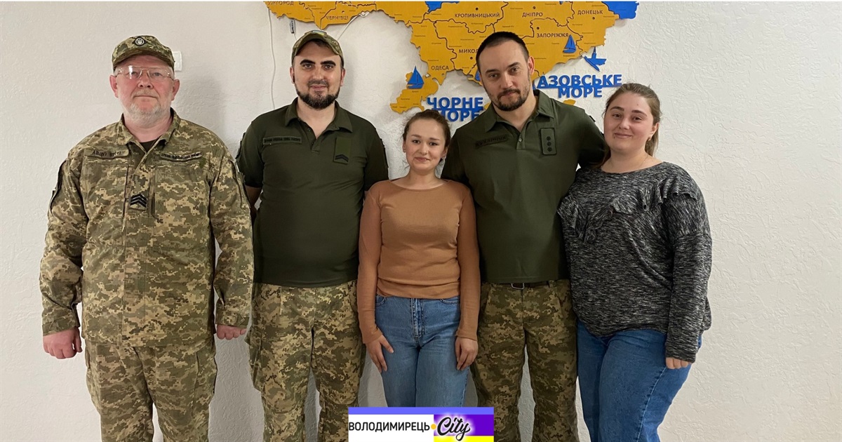 У Балаховицькій гімназії військові вчили дітей правилам безпеки