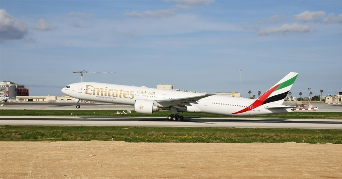 ОАЕ відкрили безпечні повітряні коридори на Близькому Сході — до 48 рейсів на годину. Деталі