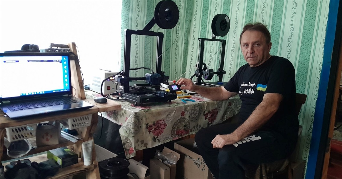 Волонтери Салтикові долучилися до ДрукАрмії: дружина виготовляє запчастини, а чоловік пішов у ЗСУ