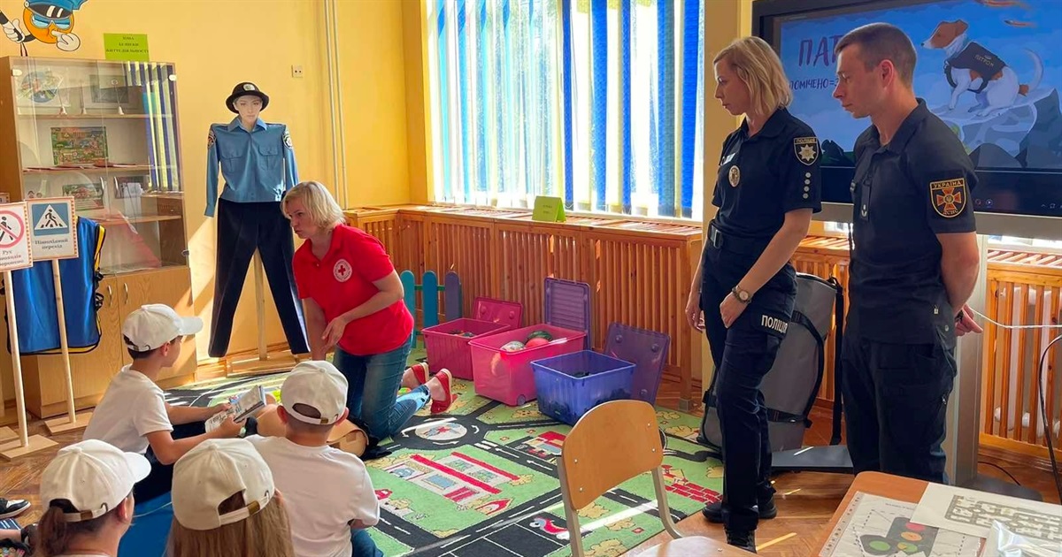 Домедична допомога, мінна та пожежна безпека: в Ліцеї №11 відкрили клас безпеки