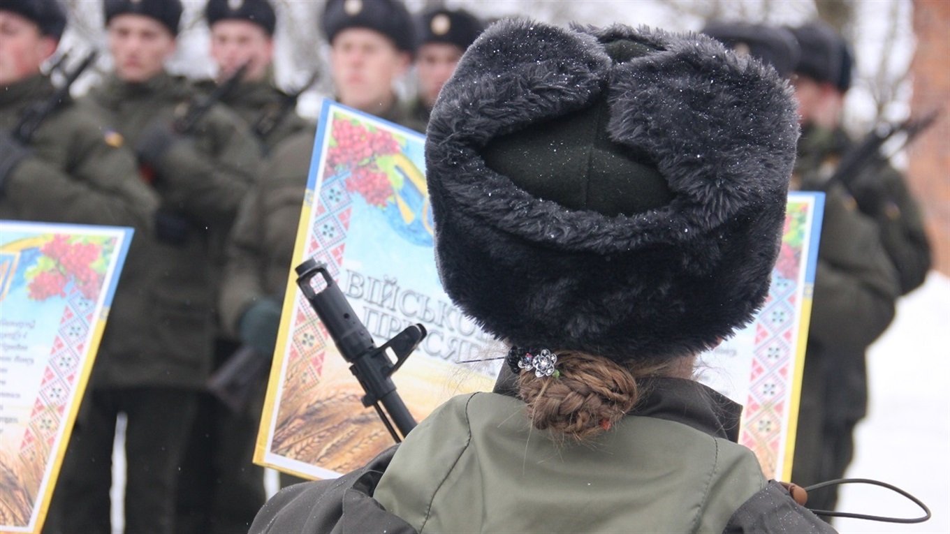  Як дівчата присягу складали. Фоторепортаж з військової частині 3028