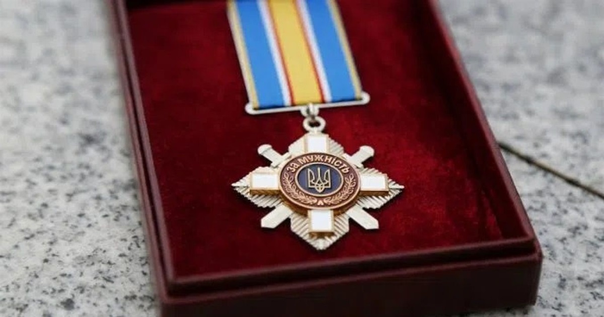 Військовослужбовцю зі Звягельщини вручили Орден "За мужність" III ступеня