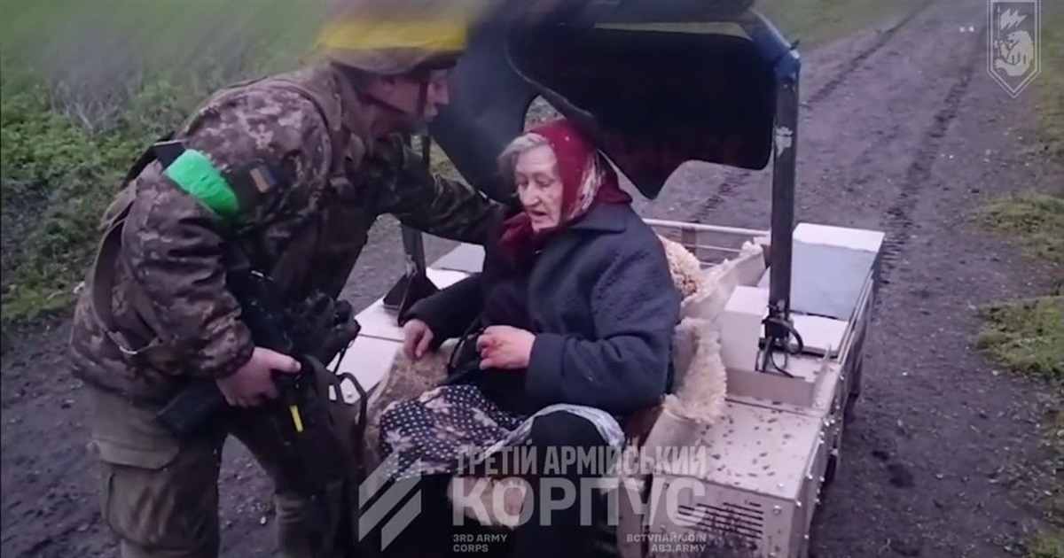 Антоніна Хорунжа, яку евакуювали дроном біля Лиману, тепер живе на Черкащині. Як склалася її доля