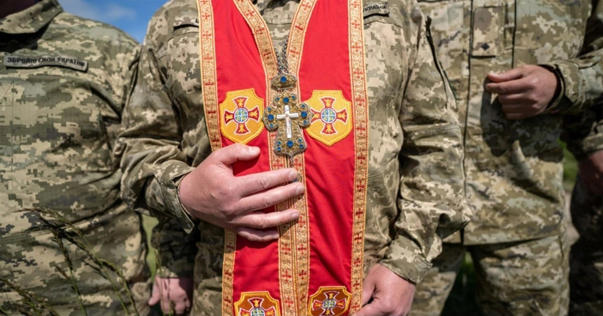 25 жовтня відзначається День військового капелана