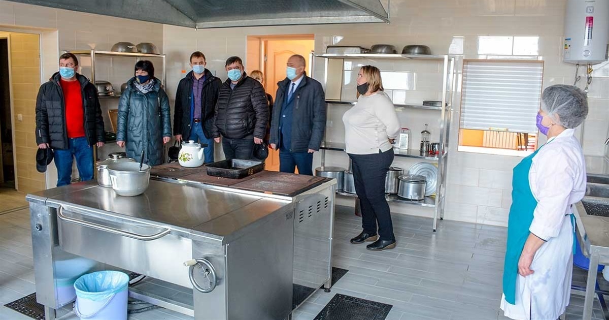 Нове меню в новій їдальні: обновка для учнів Шубівської школи