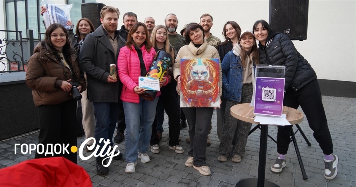 «Форс-мажор» підтримує ЗСУ. Городоцькі музиканти зіграли благодійний концерт у Хмельницькому