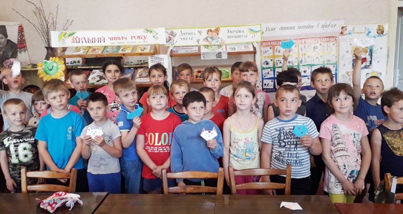 Подорож у книжковий світ для срібненської дітвори