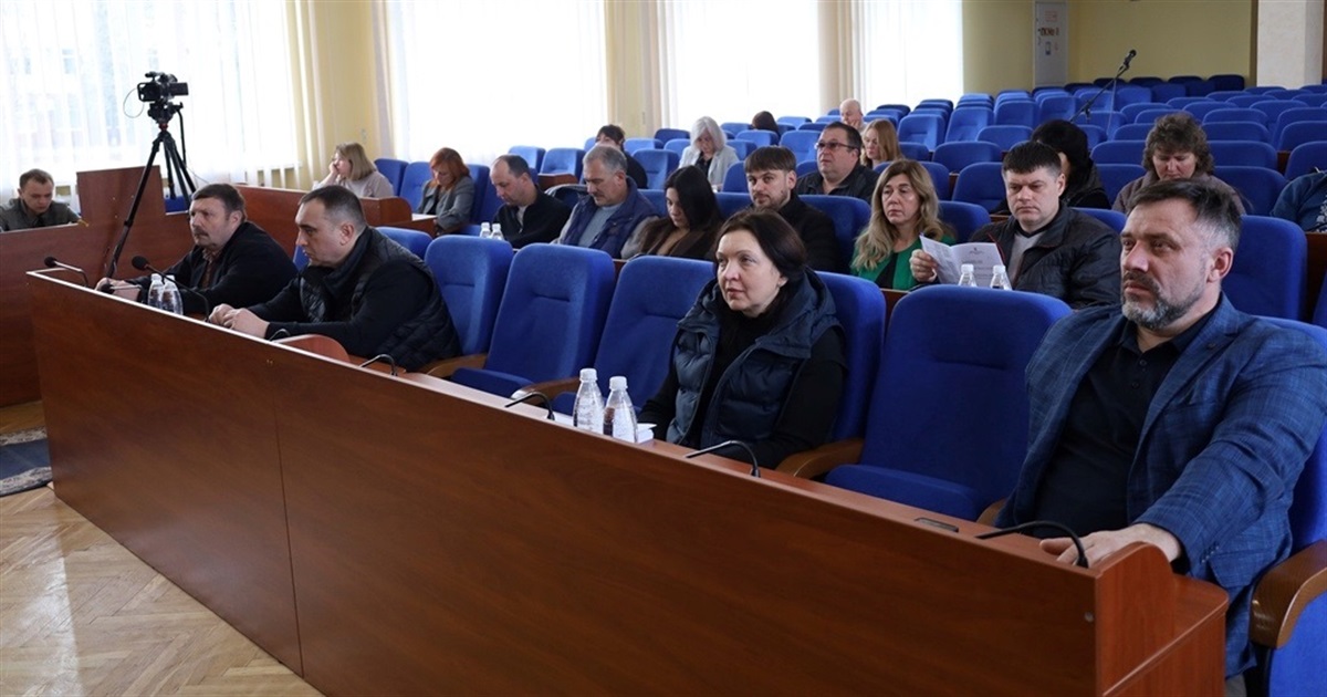 Весняна толока, соціальна допомога та фінплани: підсумки засідання виконкому у Звягелі