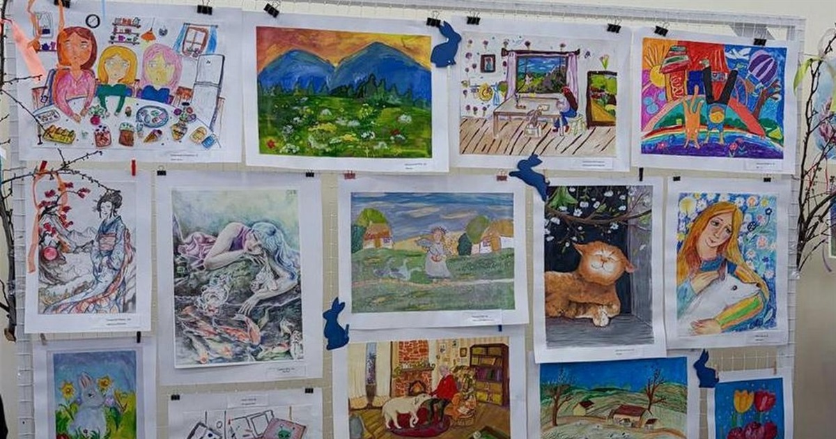 В Ізмаїлі відкрили виставку «Весна малює» в міському центрі культури ім. Петра Чакіра