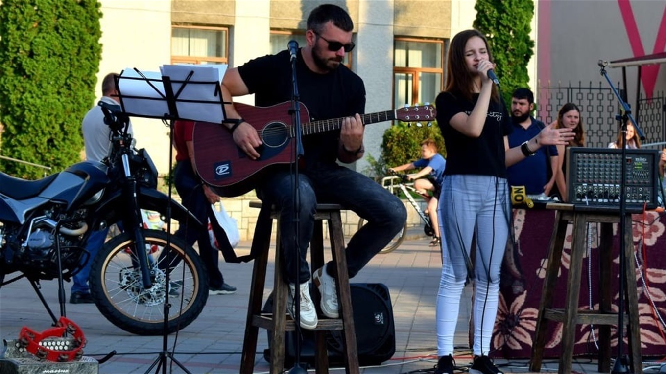 У Жмеринці відбувся акустичний вечір у форматі «квартирника»: фото і відео